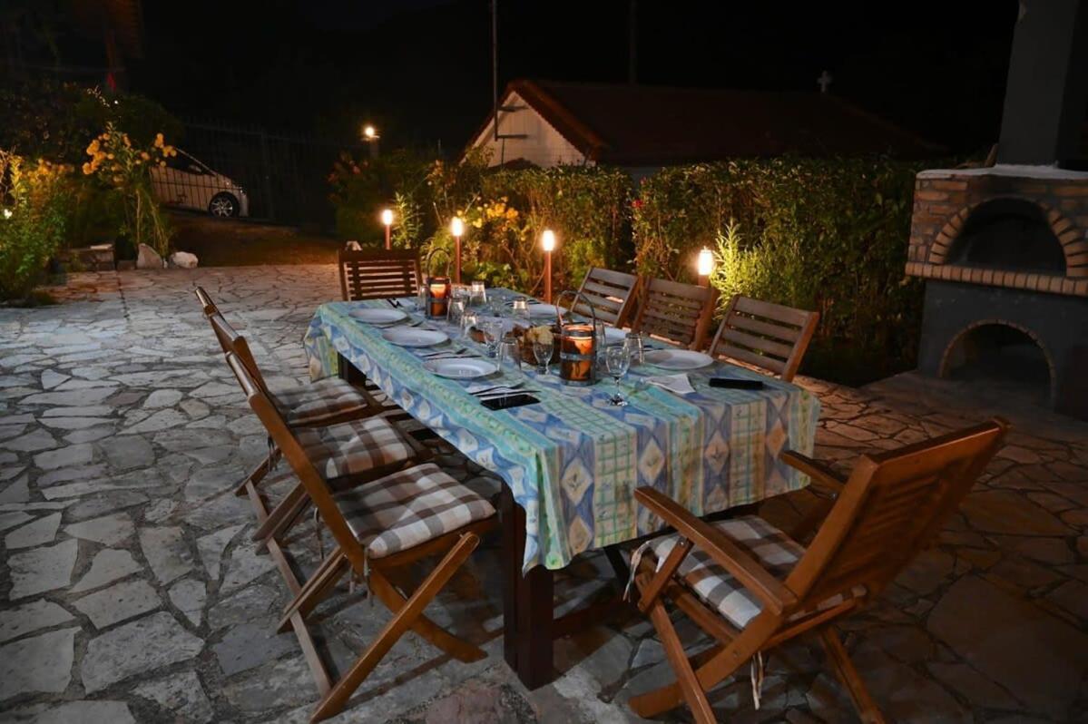 Kalavrita Winter Retreat - Homely Spacious Chalet Ano Vlasia Exterior photo